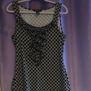 Black and White Geometric Women's Top